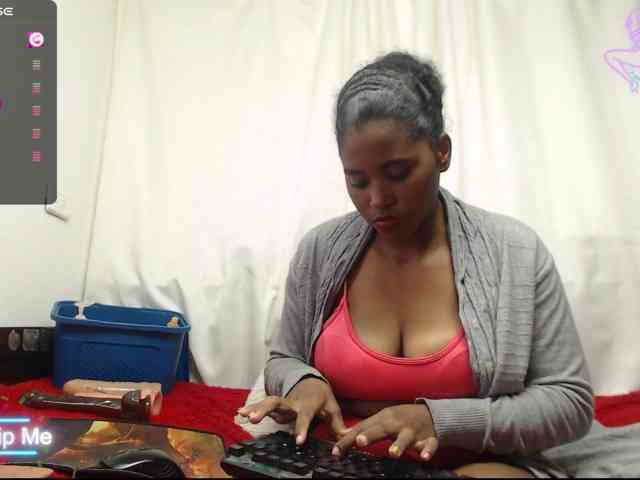 NickyKendal webcam