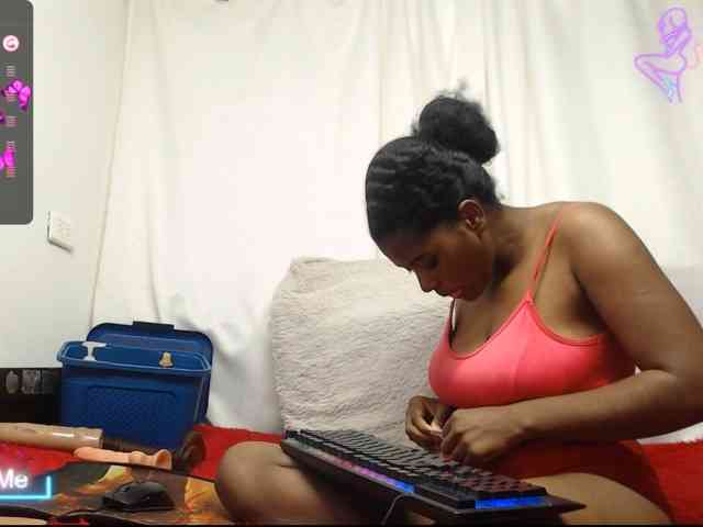 NickyKendal webcam