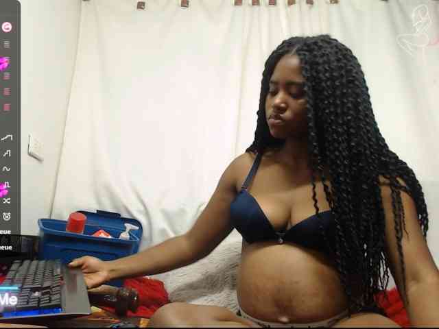 NickyKendal webcam