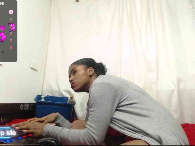 NickyKendal webcam