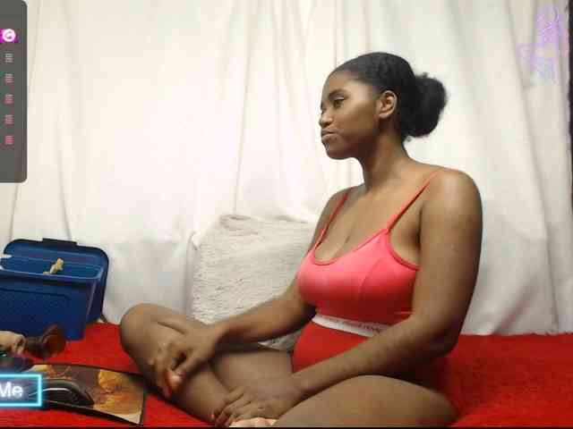 NickyKendal webcam