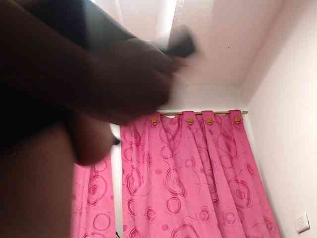 NickyKendal webcam