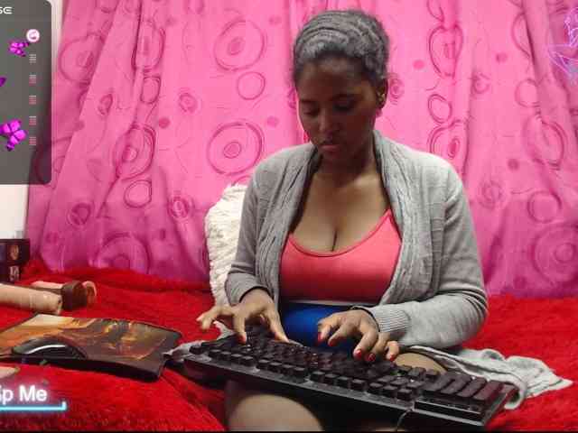 NickyKendal webcam