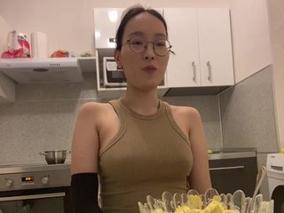 Littleotter Porn Show