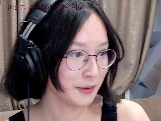 MiskaRisKoshkaZhena webcam