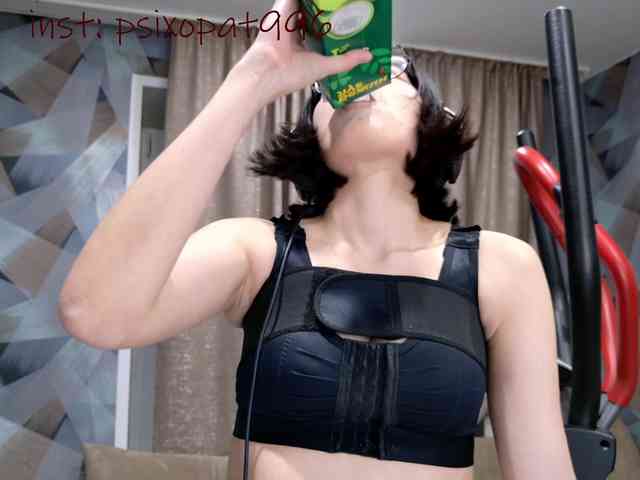 MiskaRisKoshkaZhena webcam