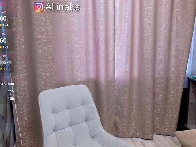 MiskaRisKoshkaZhena webcam