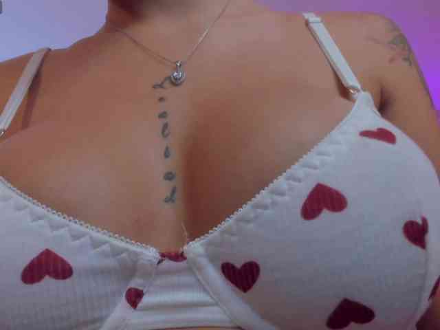 AleCorleone webcam