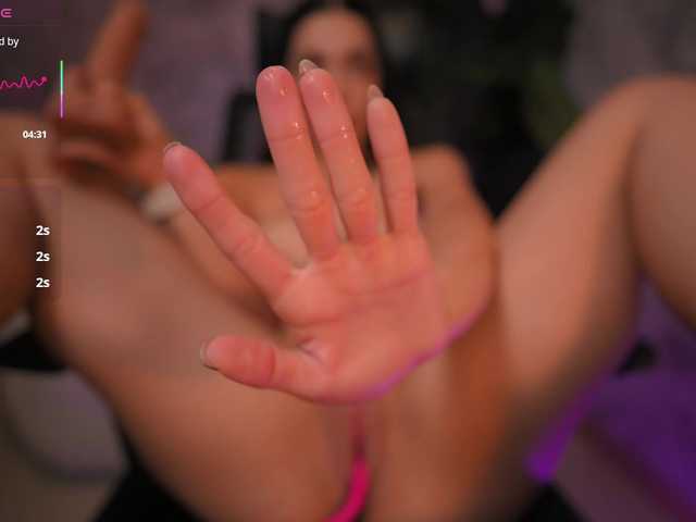 AmyWalker's BongaCams show and profile