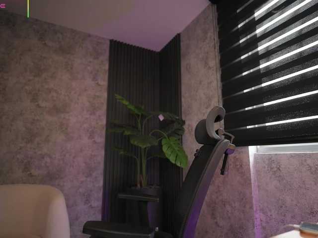 AmyWalker's BongaCams show and profile