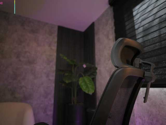 AmyWalker's BongaCams show and profile