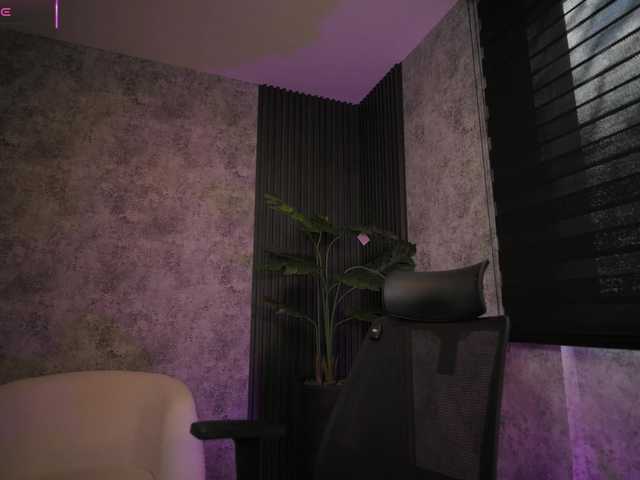 AmyWalker's BongaCams show and profile