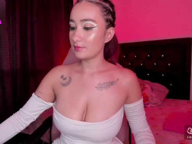 Laurahoot20 from BongaCams is Freechat