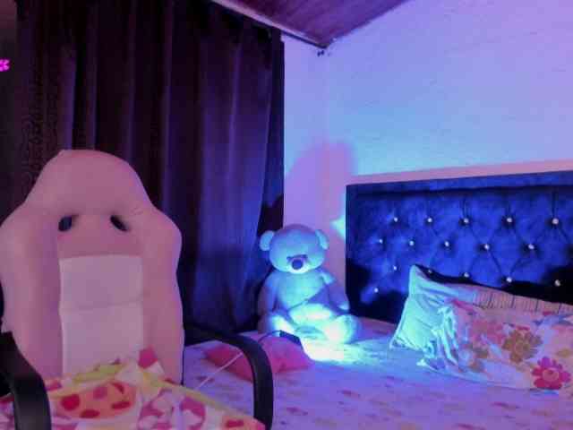 Laurahoot20 Laurahoot20