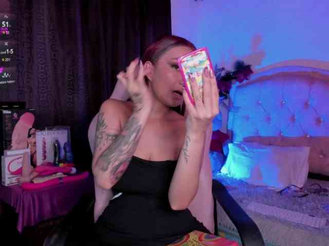 Laurahoot20 Laurahoot20