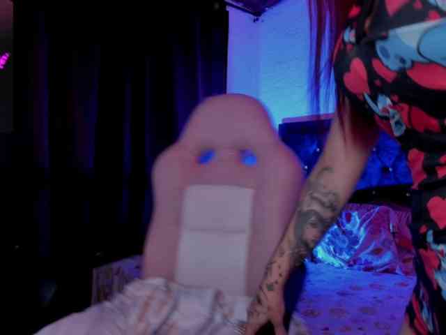 Laurahoot20 Laurahoot20