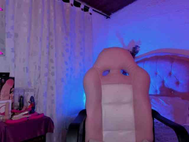 Laurahoot20 Laurahoot20