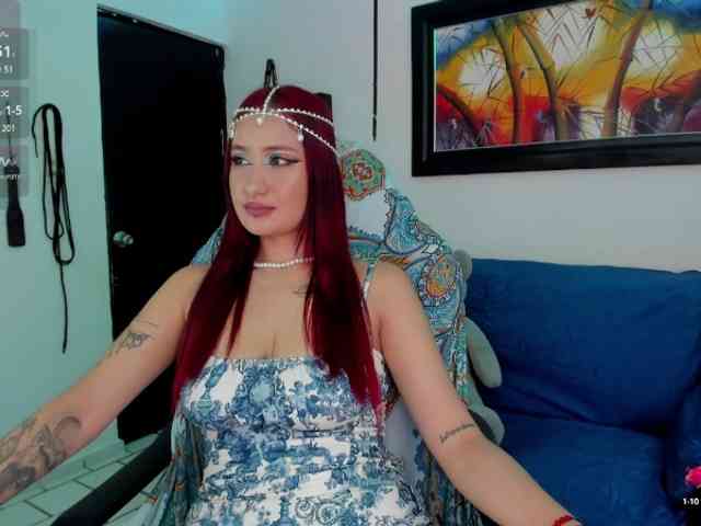 Laurahoot20 webcam