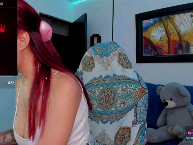 Laurahoot20 webcam