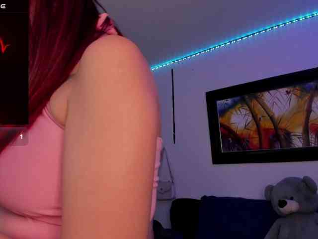 Laurahoot20 webcam