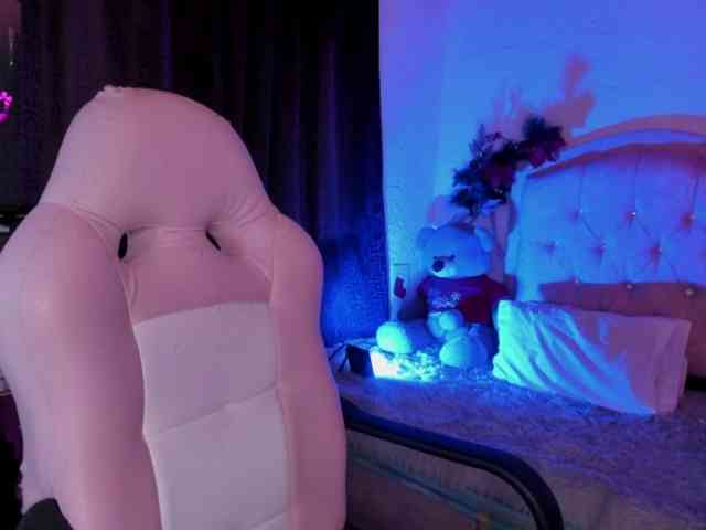 Laurahoot20 Laurahoot20