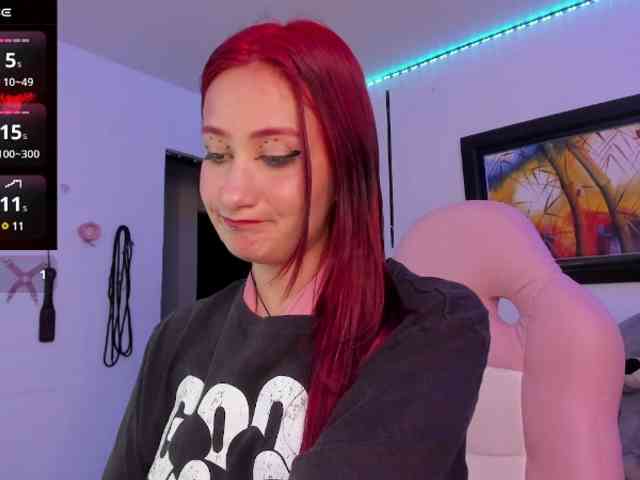 Laurahoot20 webcam