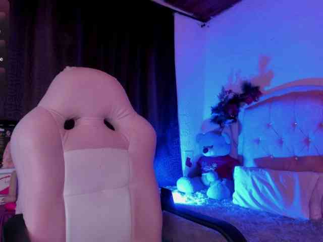 Laurahoot20 Laurahoot20