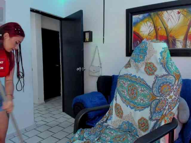 Laurahoot20 webcam