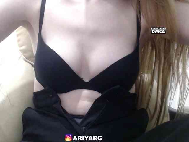 arisha_001 webcam