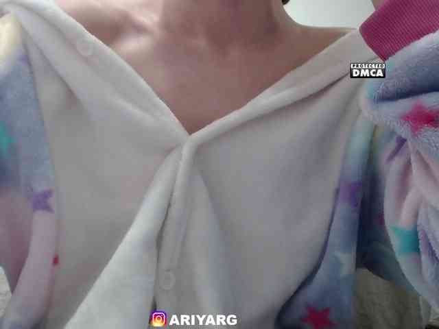 arisha_001 webcam