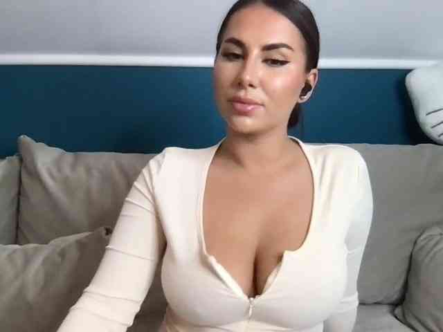 MindyExtasy webcam