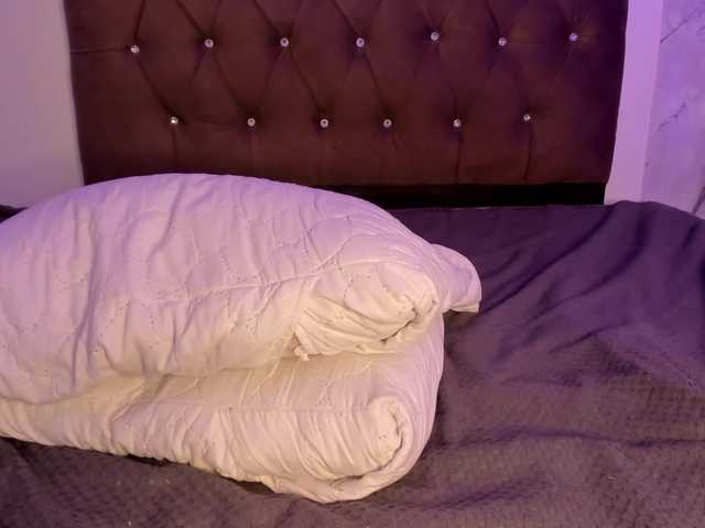 Alysson-18's BongaCams show and profile