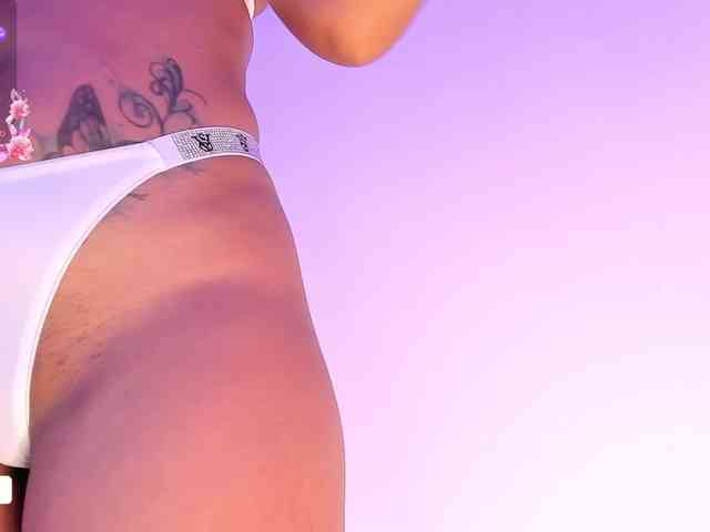 Alysson-18 Alysson-18