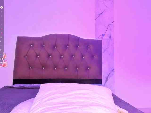 Alysson-18 Alysson-18