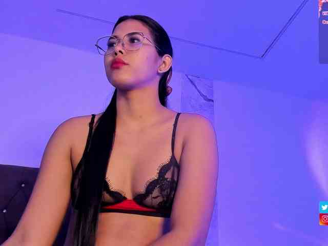 Alysson-18 Alysson-18