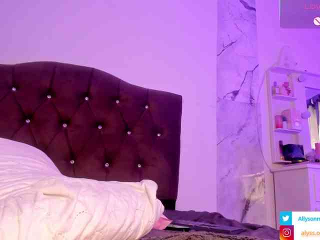 Alysson-18 Live Webcam on BongaCams