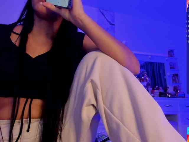 Alysson_18 webcam