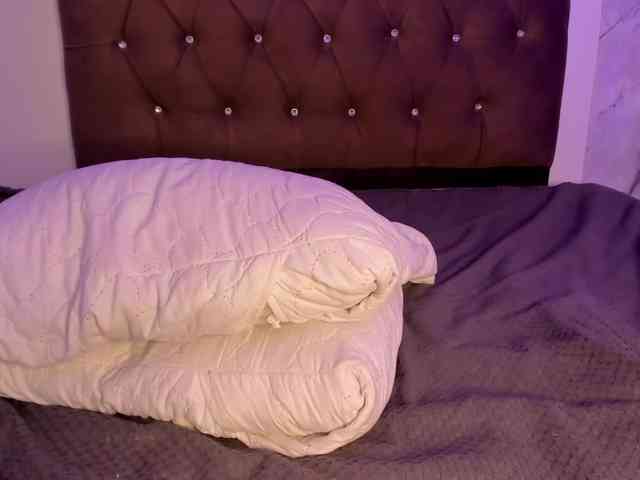 Alysson-18 Alysson-18