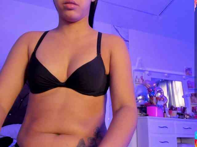 Alysson_18 webcam