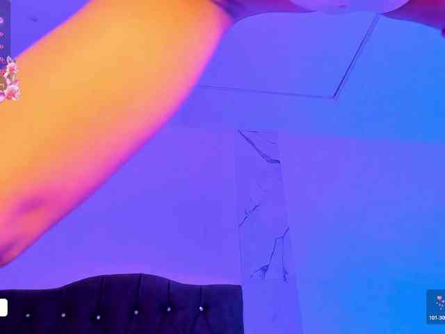 Alysson-18 Alysson-18