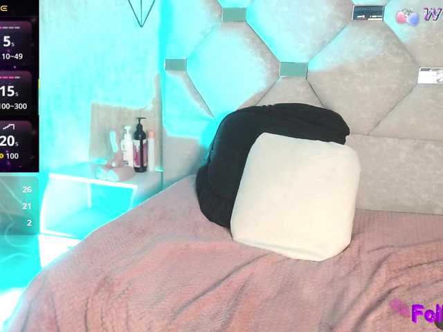 Danielaa-a's BongaCams show and profile