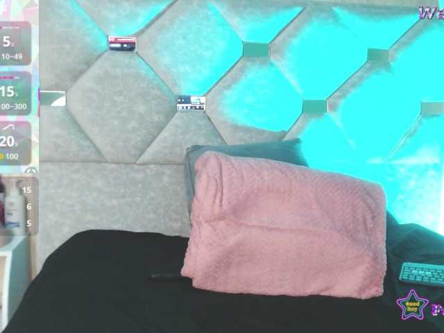 Danielaa-a's BongaCams show and profile