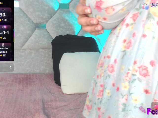 Danielaa-a's BongaCams show and profile