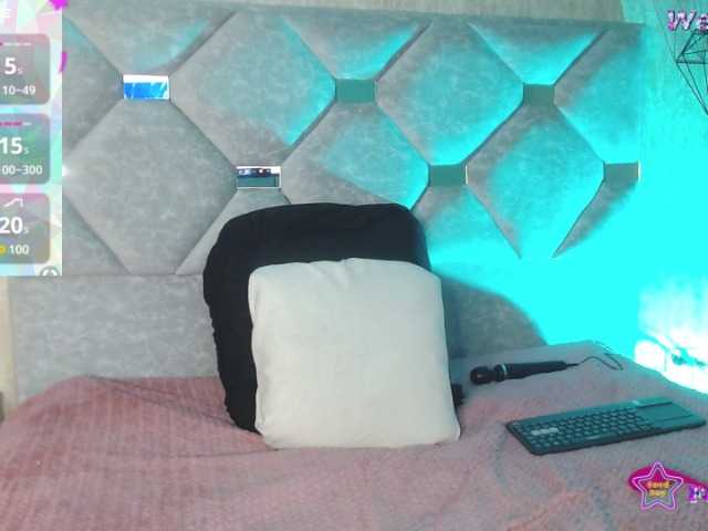 Danielaa-a's BongaCams show and profile