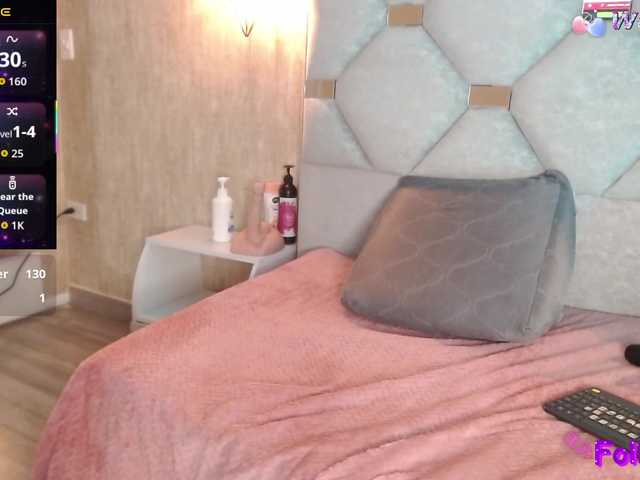 Danielaa-a's BongaCams show and profile