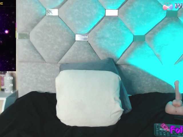 Danielaa-a's BongaCams show and profile