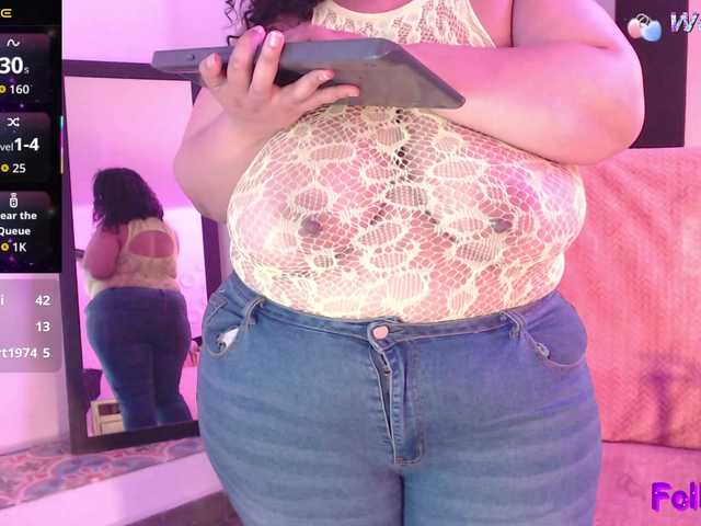 Danielaa-a's BongaCams show and profile