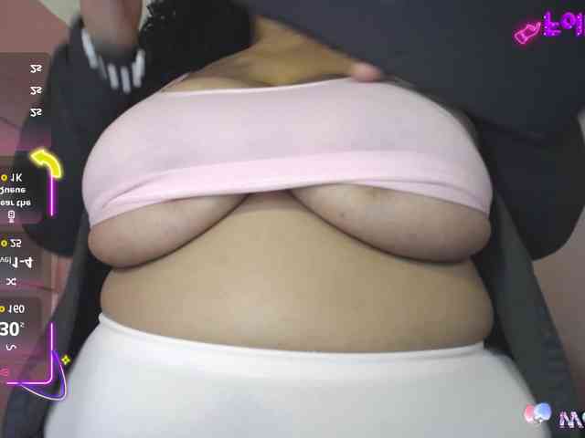 Danielaa-a webcam