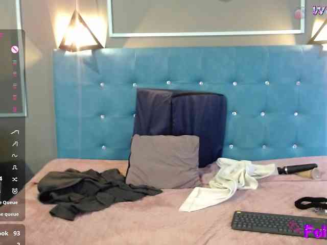 Danielaa-a's webcam live show