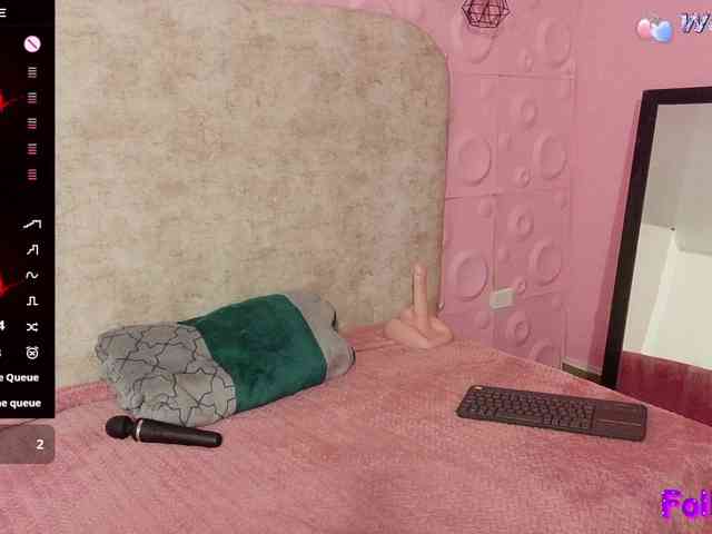 Danielaa-a webcam